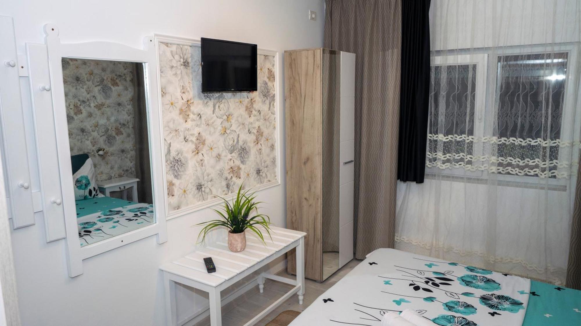 Hotel Casa Sebastian à Costinesti Chambre photo